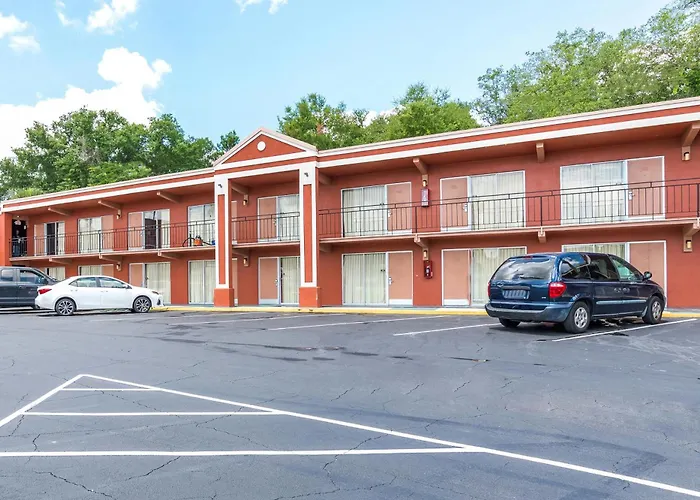 Oyo Hotel Mustang Silver Spring Fl Silver Springs