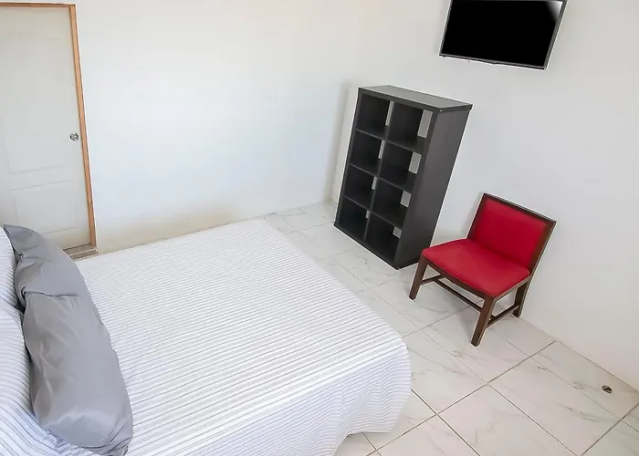 Oyo Hotel Plaza Las Torres, Cabo San Lucas