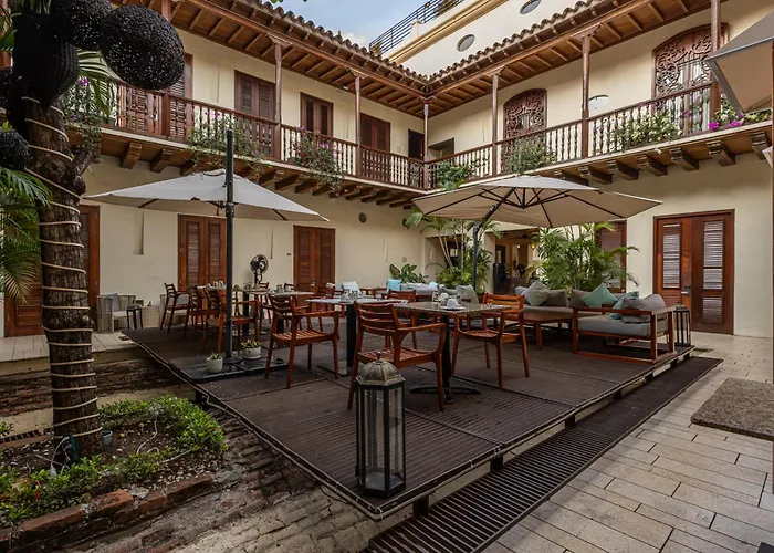 Ananda Hotel Boutique