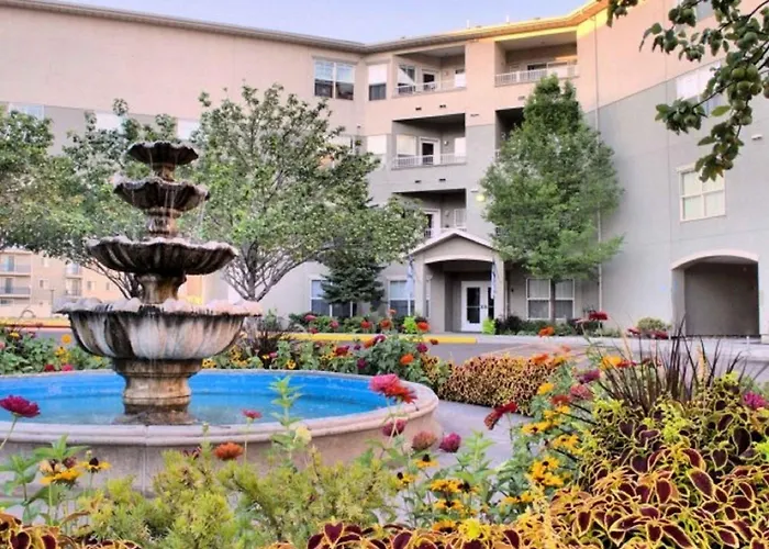 Deluxe Downtown Condo Close To Everything! Salt Lake City
