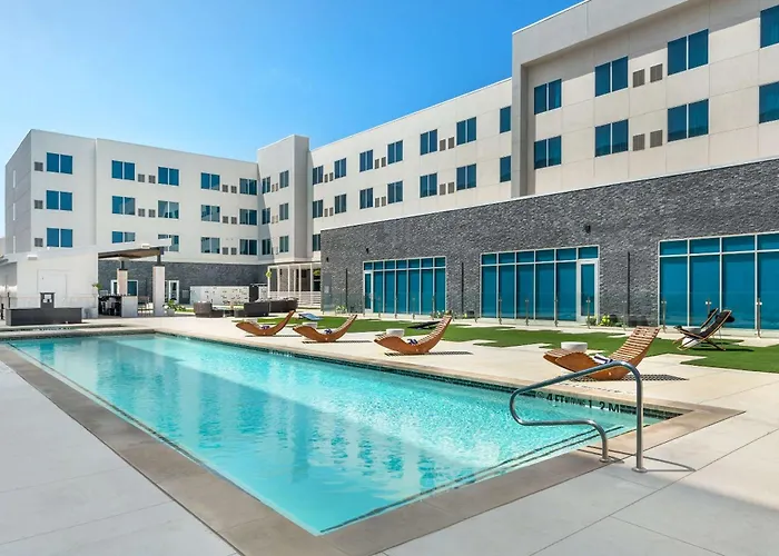 Cambria Hotel Waco University Riverfront