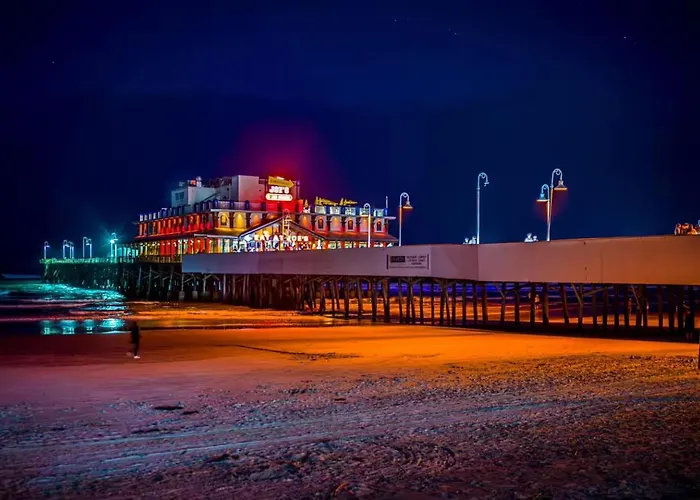 Turquoise Beach Retreat With Amazing Pools -King Bed Daytona Beach