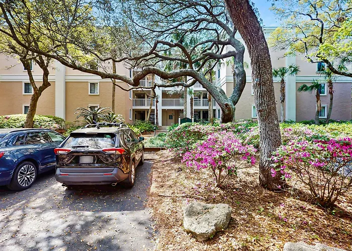 Sun-Kissed Condo In Prime Location W/Shared Pool, Private W/D, Free Wifi, Ac Franklintown