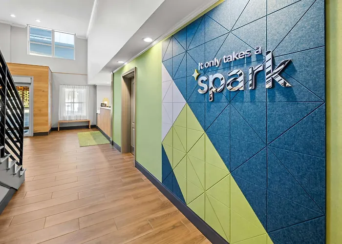 Spark By Hilton Woodbridge