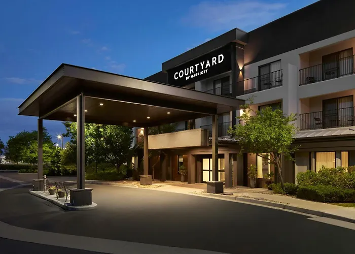 Courtyard Boulder Longmont Hotel
