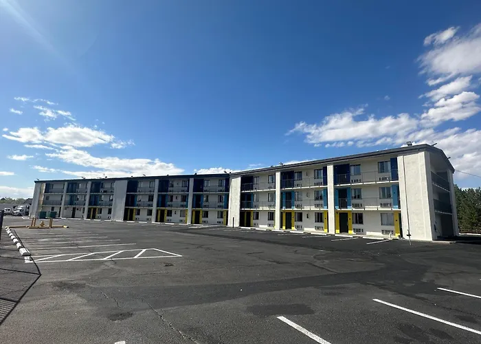 Days Inn By Wyndham Farmington Nm