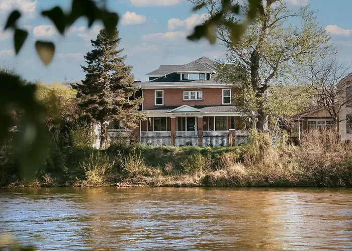 Riverfront Airbnb - Clark Fork Suite 1 Missoula
