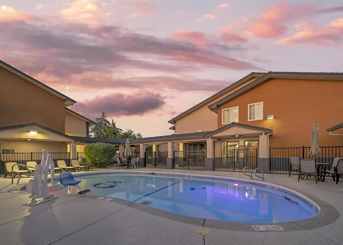 Best Western Antelope Inn & Suites Red Bluff
