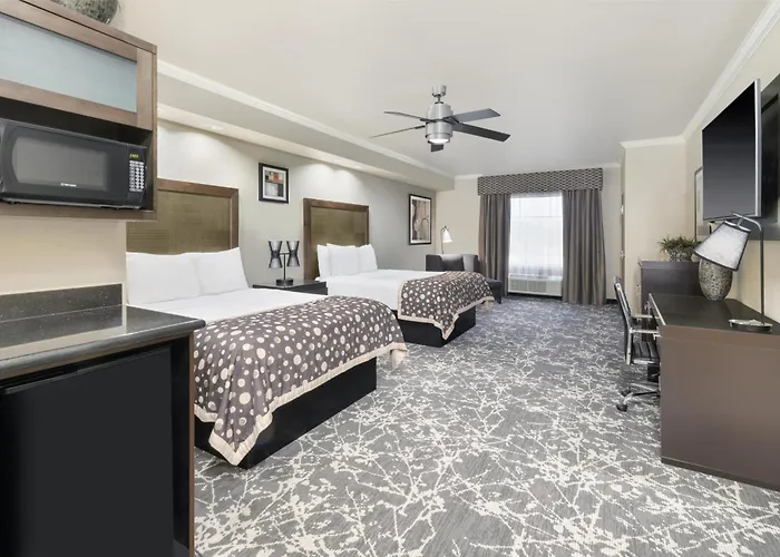 Best Western Premier Crown Chase Inn & Suites Denton