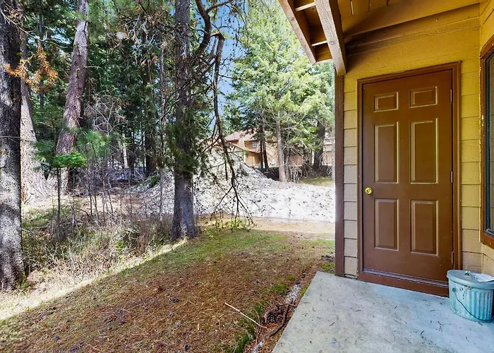 Aspen Village Golf Course Condo - Snowshoes