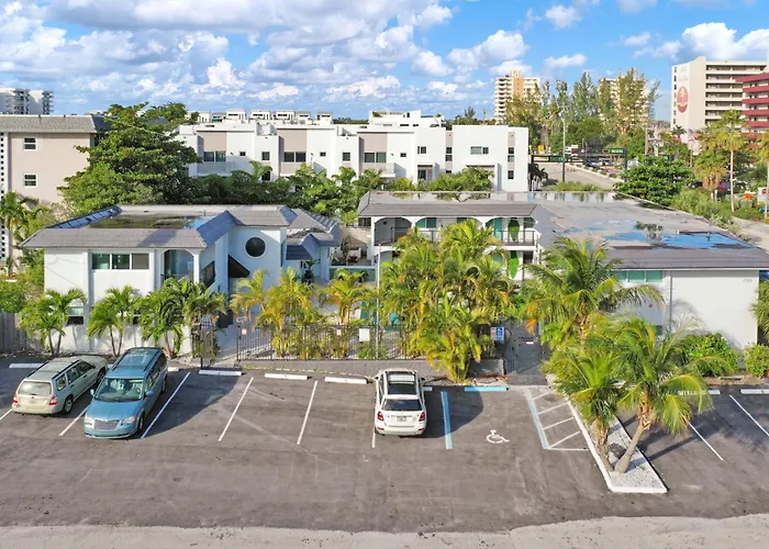 Bright Beachside Getaway