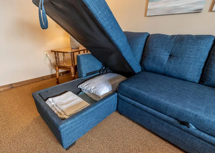 Inn Between The Beaches & Villager York