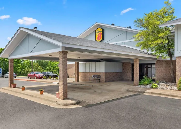Super 8 By Wyndham Harrison Ar Motel