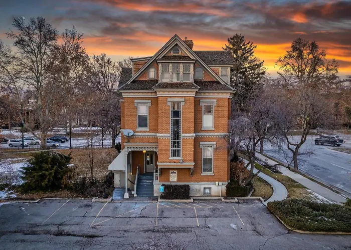The Anniversary Inn - South Temple