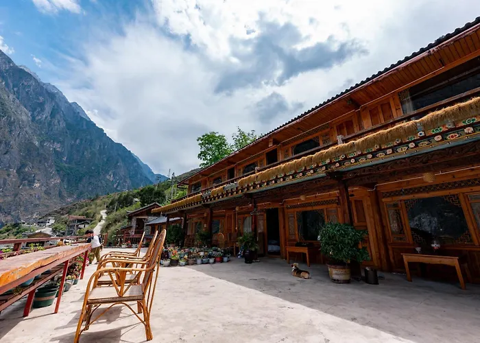 Tibet Guest House 虎跳峡卓玛客栈