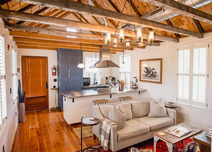 The Charlestonian Aparthotel