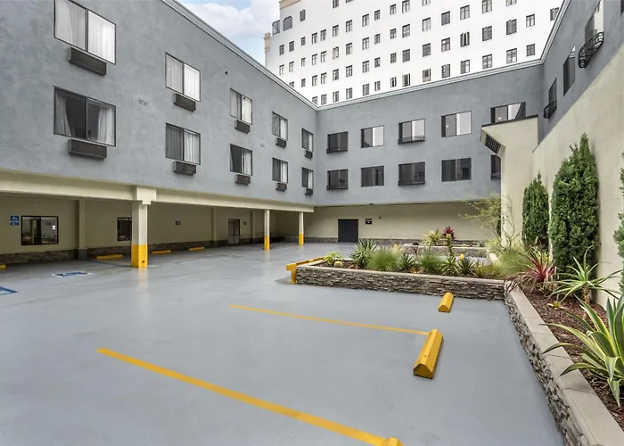 Best Western Plus Hotel At The Convention Center