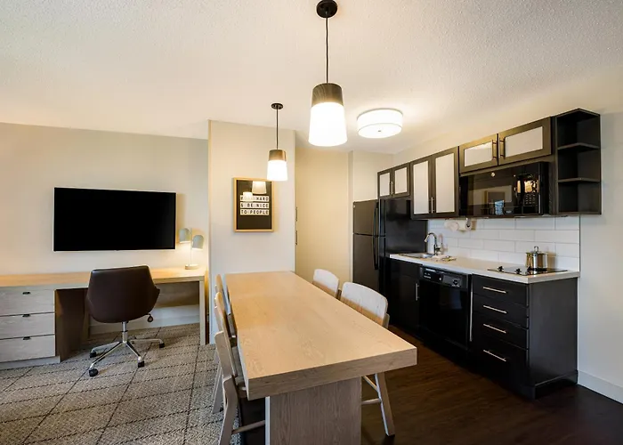 Sonesta Simply Suites Birmingham Hoover
