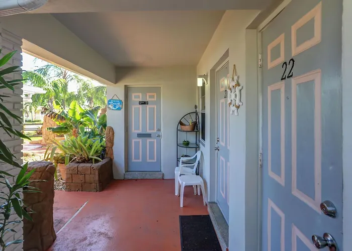Green Seas Motel