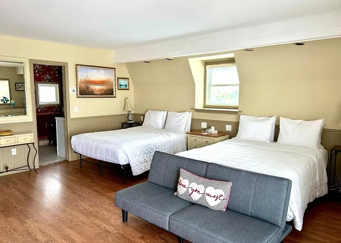 The Montauk Soundview Hotel