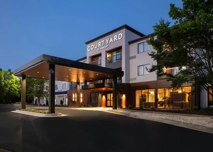 Courtyard By Marriott Lynchburg Hotel