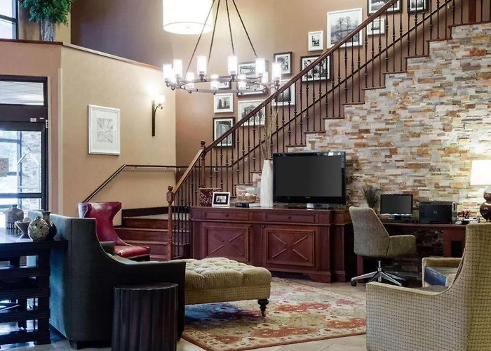 Comfort Suites