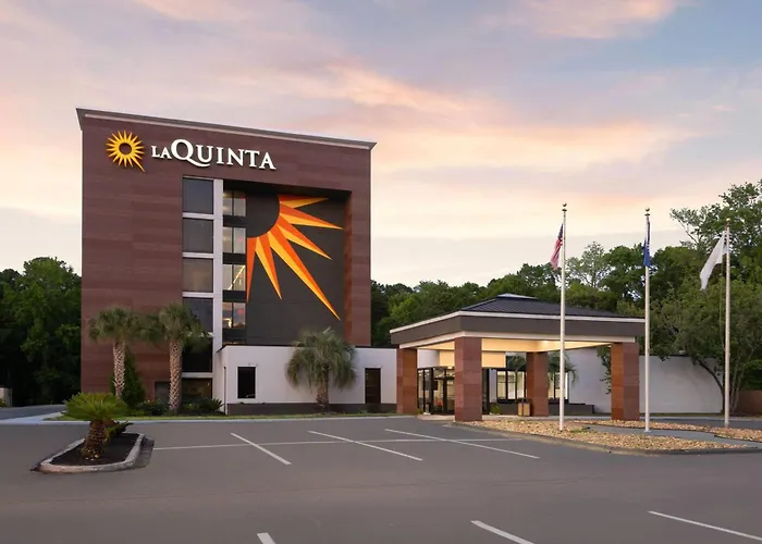 La Quinta Inn & Suites By Wyndham Myrtle Beach Socastee