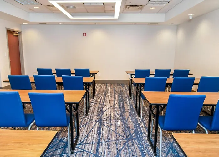 Holiday Inn Express Hotel & Suites Pittsburgh-South Side By Ihg