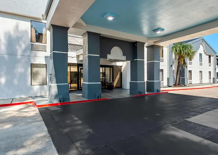 Quality Inn & Suites Lafayette
