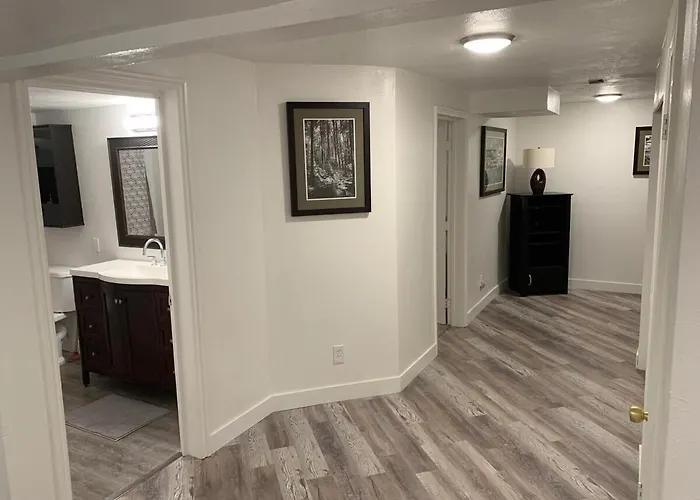 Modern Private Whole Unit 4 Bedroom Guest Suite King Bed Salt Lake City