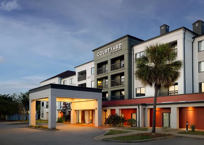 Courtyard By Marriott North Charleston Airport Coliseum Hotel