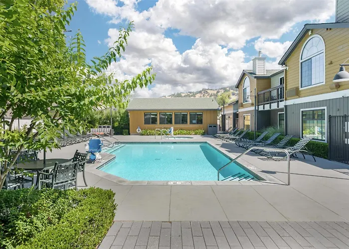 Best Western Plus Stevenson Manor