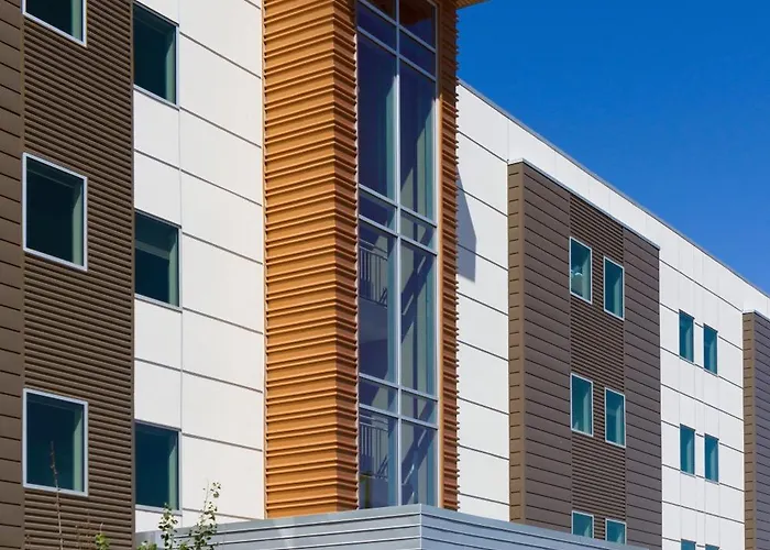 Aerostay Sioux Falls