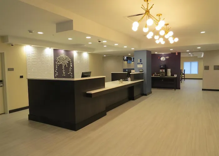Spark By Hilton Erie