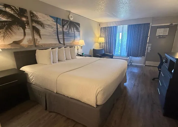 Days Inn By Wyndham Fort Lauderdale-Oakland Park Airport N Wilton Manors