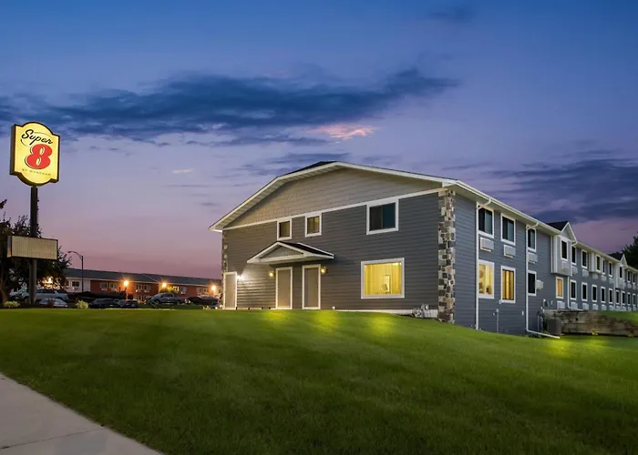 Super 8 By Wyndham Alexandria Mn