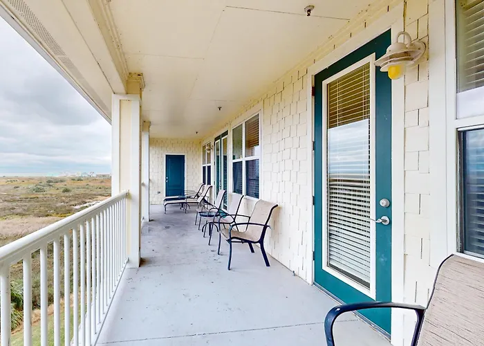 Suits Us Galveston
