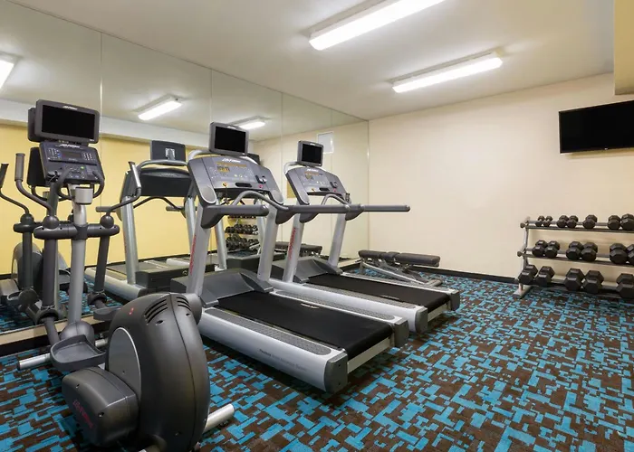 Fairfield Inn & Suites By Marriott San Antonio Airport/North Star Mall
