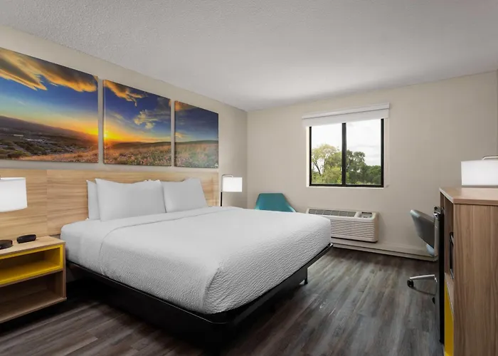 Days Inn And Suites By Wyndham Hammond, In
