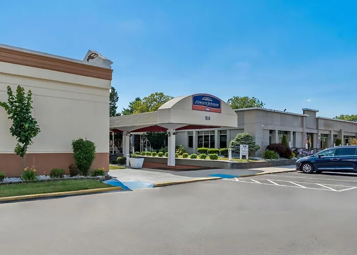 Howard Johnson By Wyndham Albany