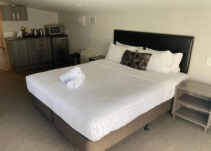 Ramada Hotel & Suites Remarkables Park Queenstown By Wyndham