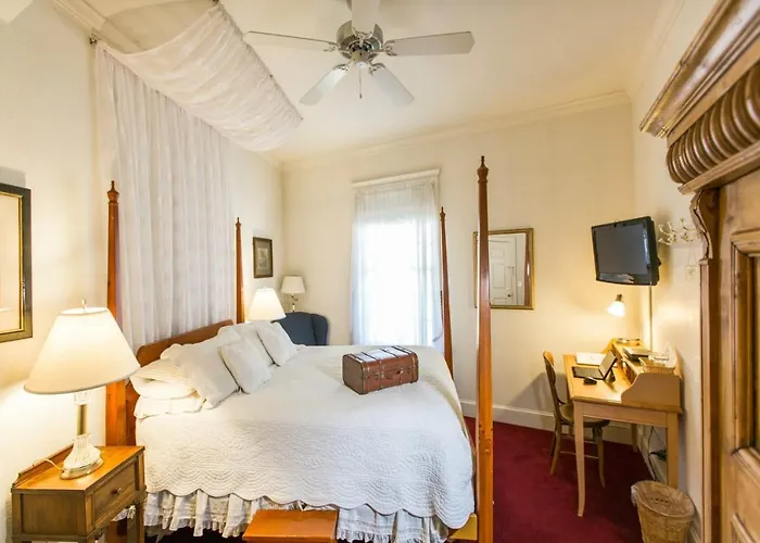 The Currier Inn Greeley