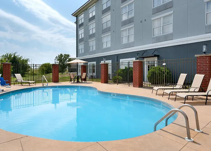 Garner Hotel Evansville East By Ihg