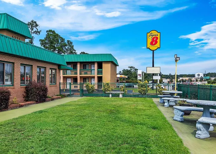 Super 8 By Wyndham Columbia/Ft. Jackson Sc