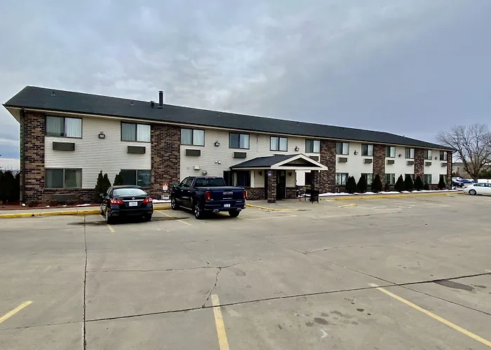 American Inn Cedar Rapids South