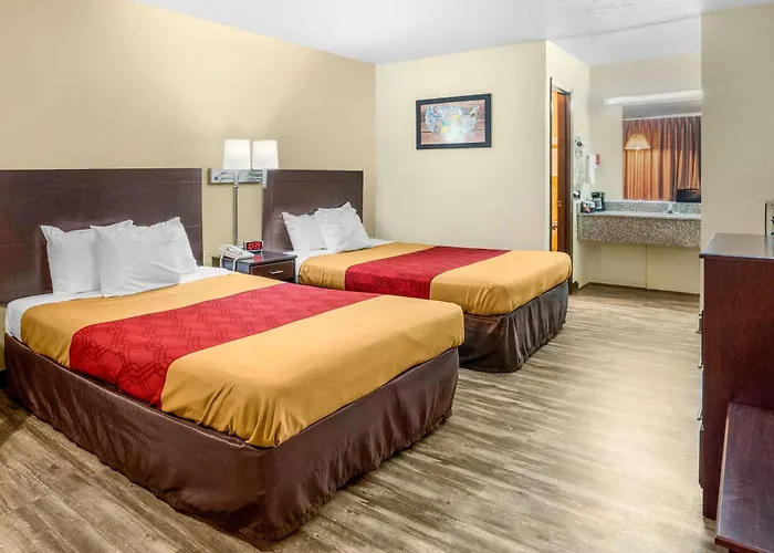 Econo Lodge Near Missouri University Of Science And Technology Rolla