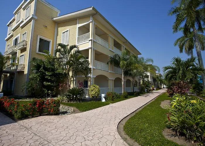 Telamar Resort