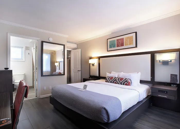 The Palo Alto Inn