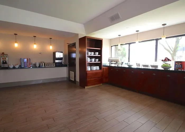 Country Inn & Suites By Radisson, Sandusky South, Oh