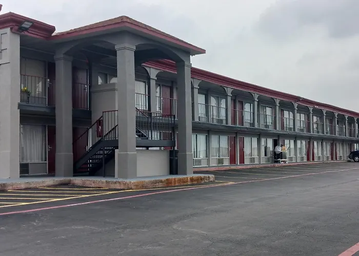 Red Roof Inn Fort Worth West